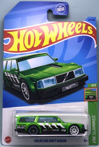 Volvo 240 Drift Wagon - Green